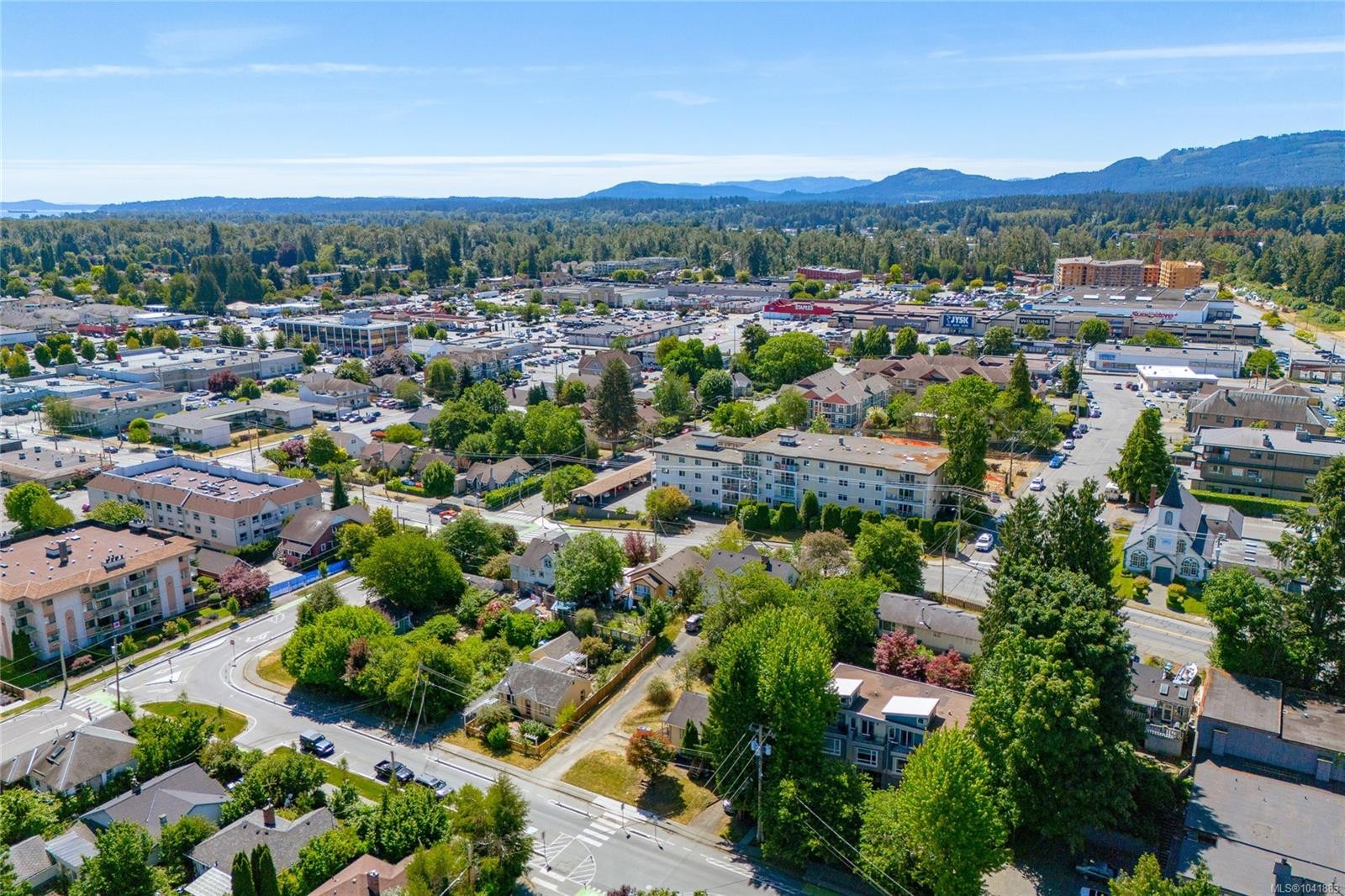 126 Queens Rd, Duncan, BC