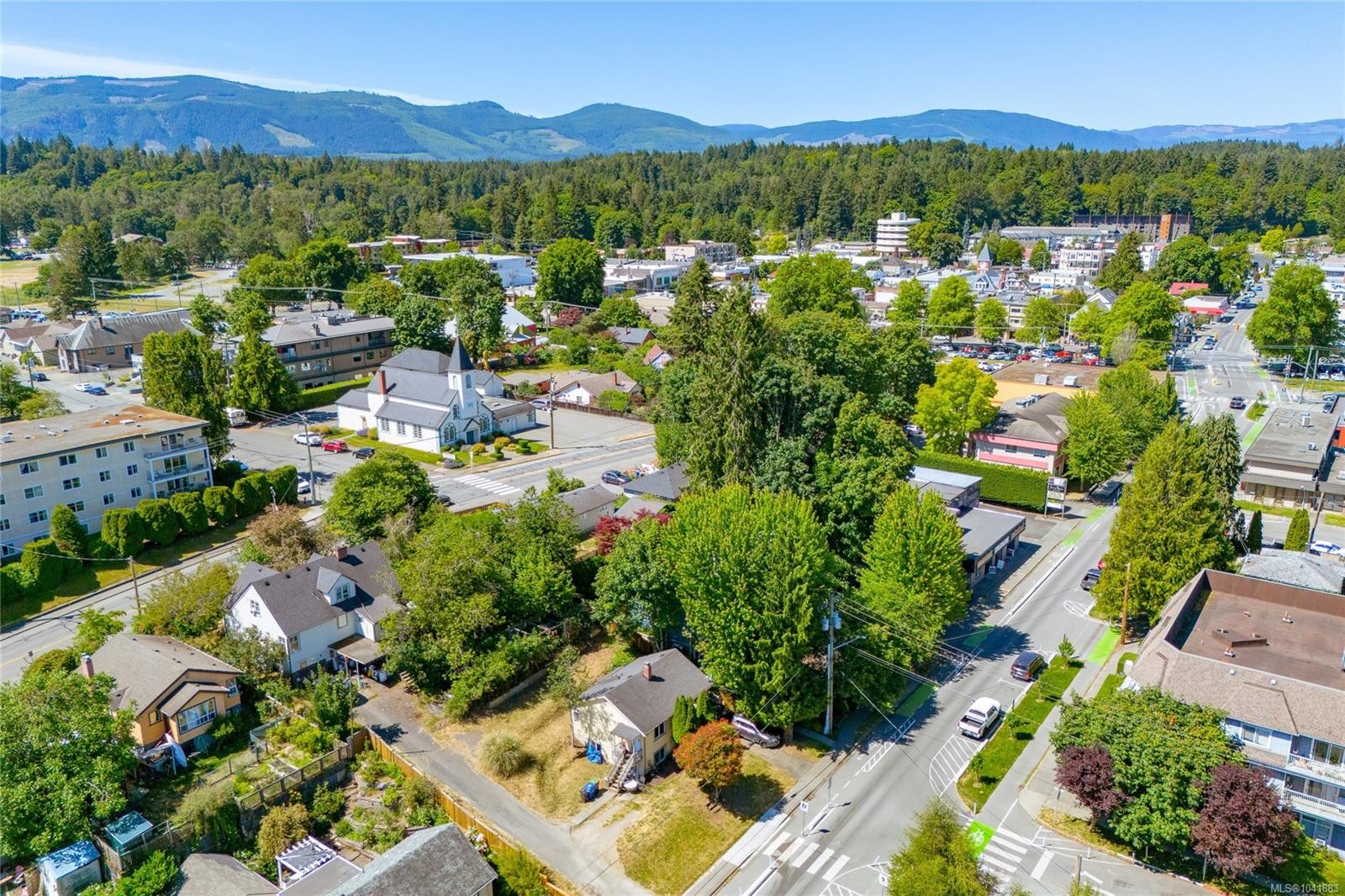 126 Queens Rd, Duncan, BC