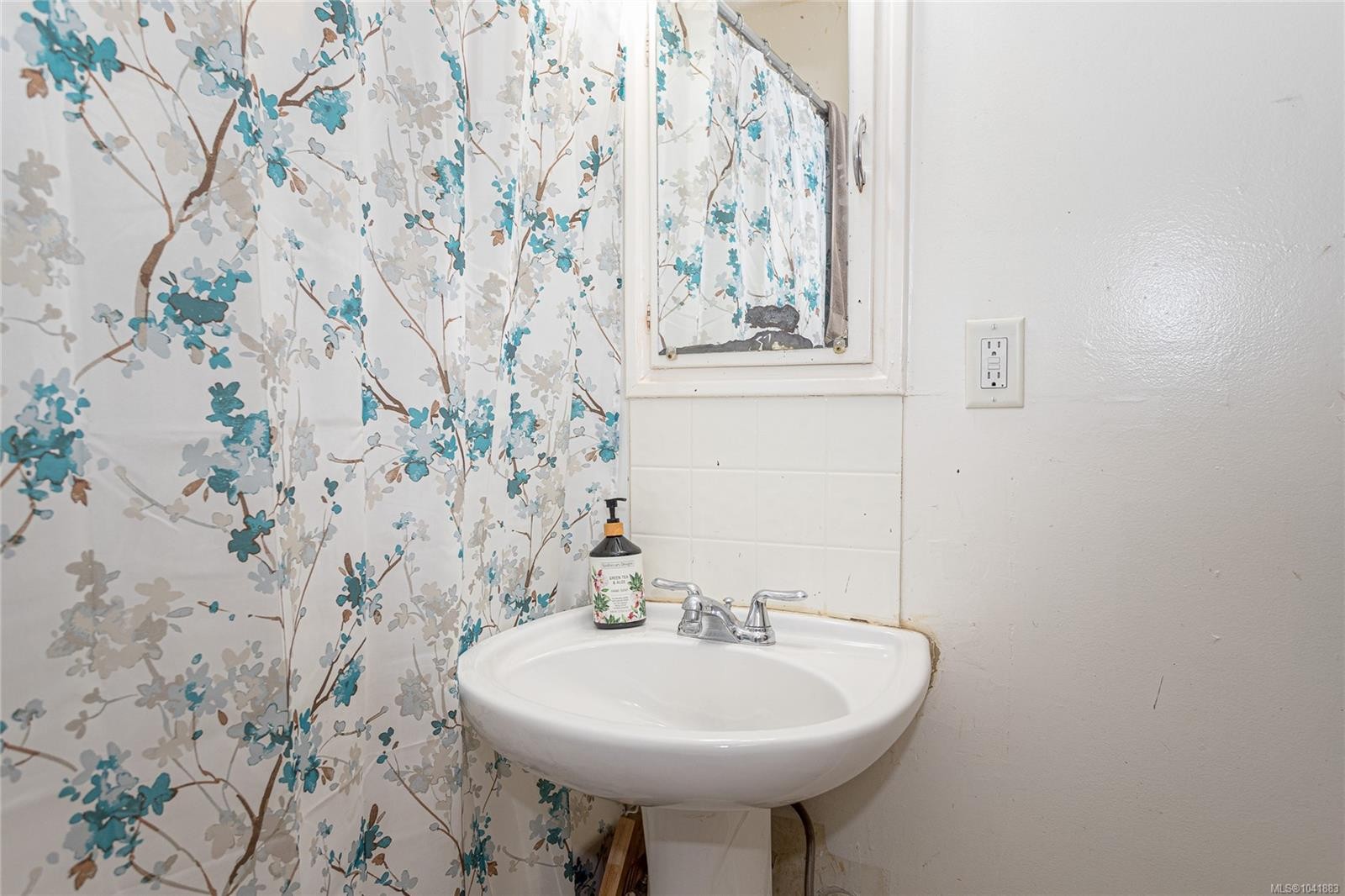 126 Queens Rd, Duncan, BC