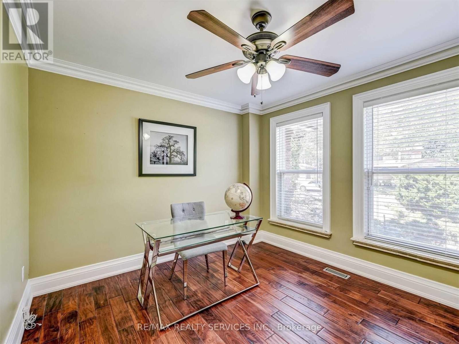 1570 Tipperary Court, Mississauga, ON