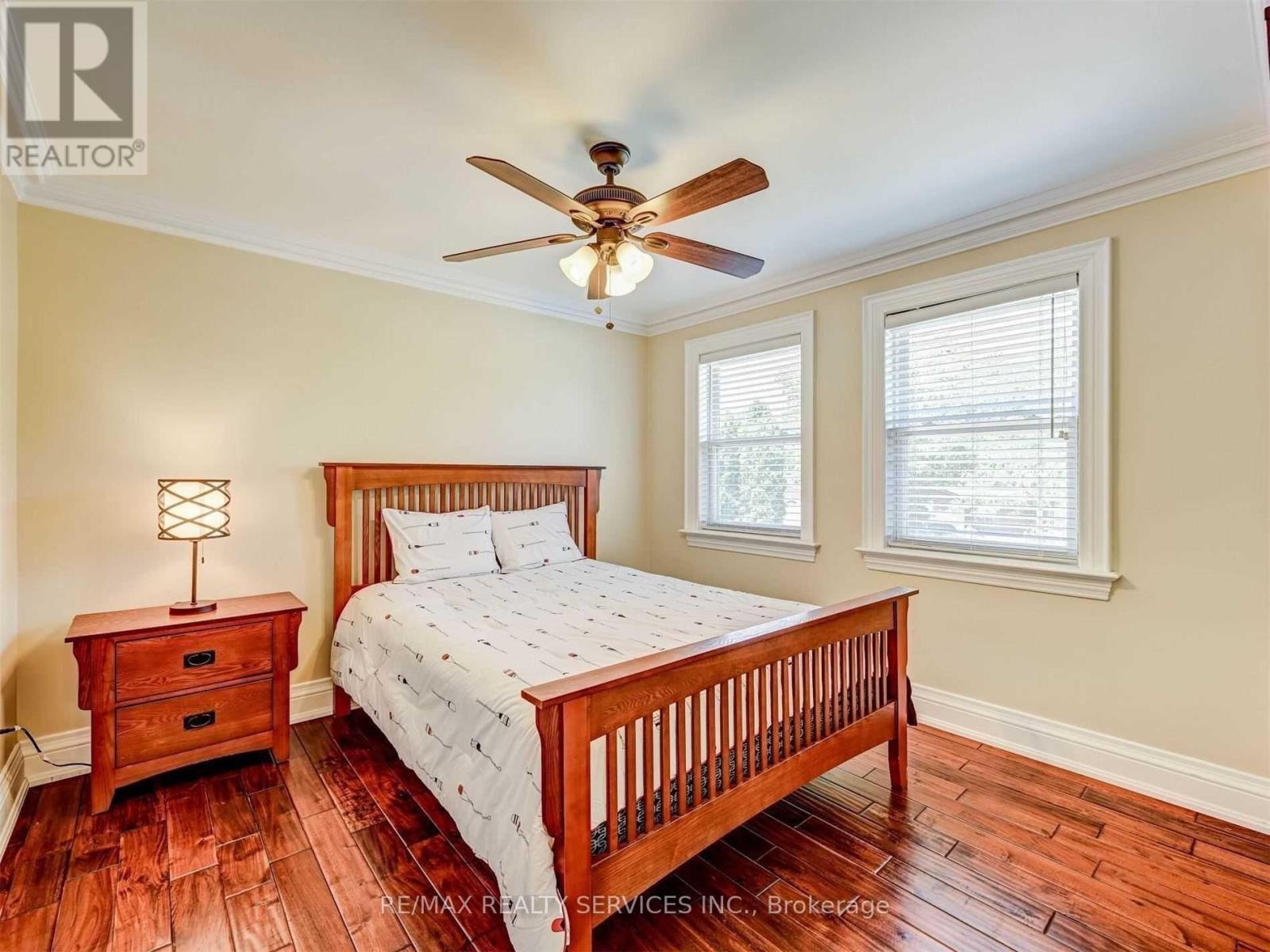 1570 Tipperary Court, Mississauga, ON