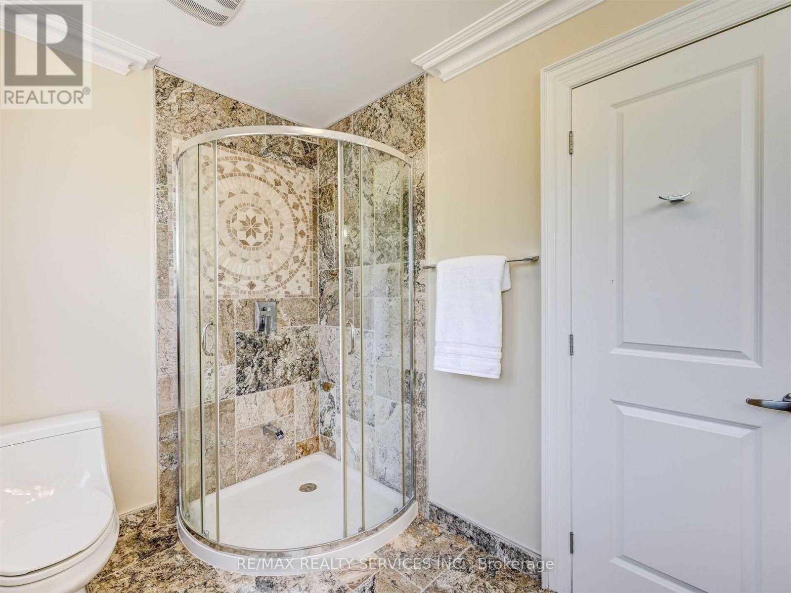 1570 Tipperary Court, Mississauga, ON