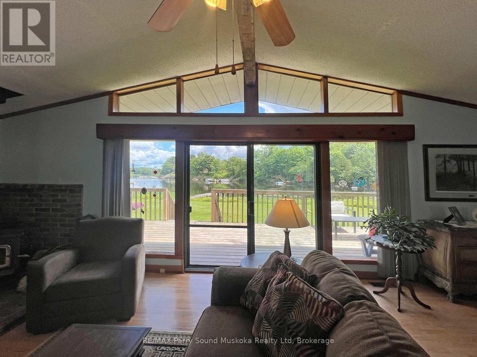Walk out to deck - 15 Dockside Drive, Mckellar, ON