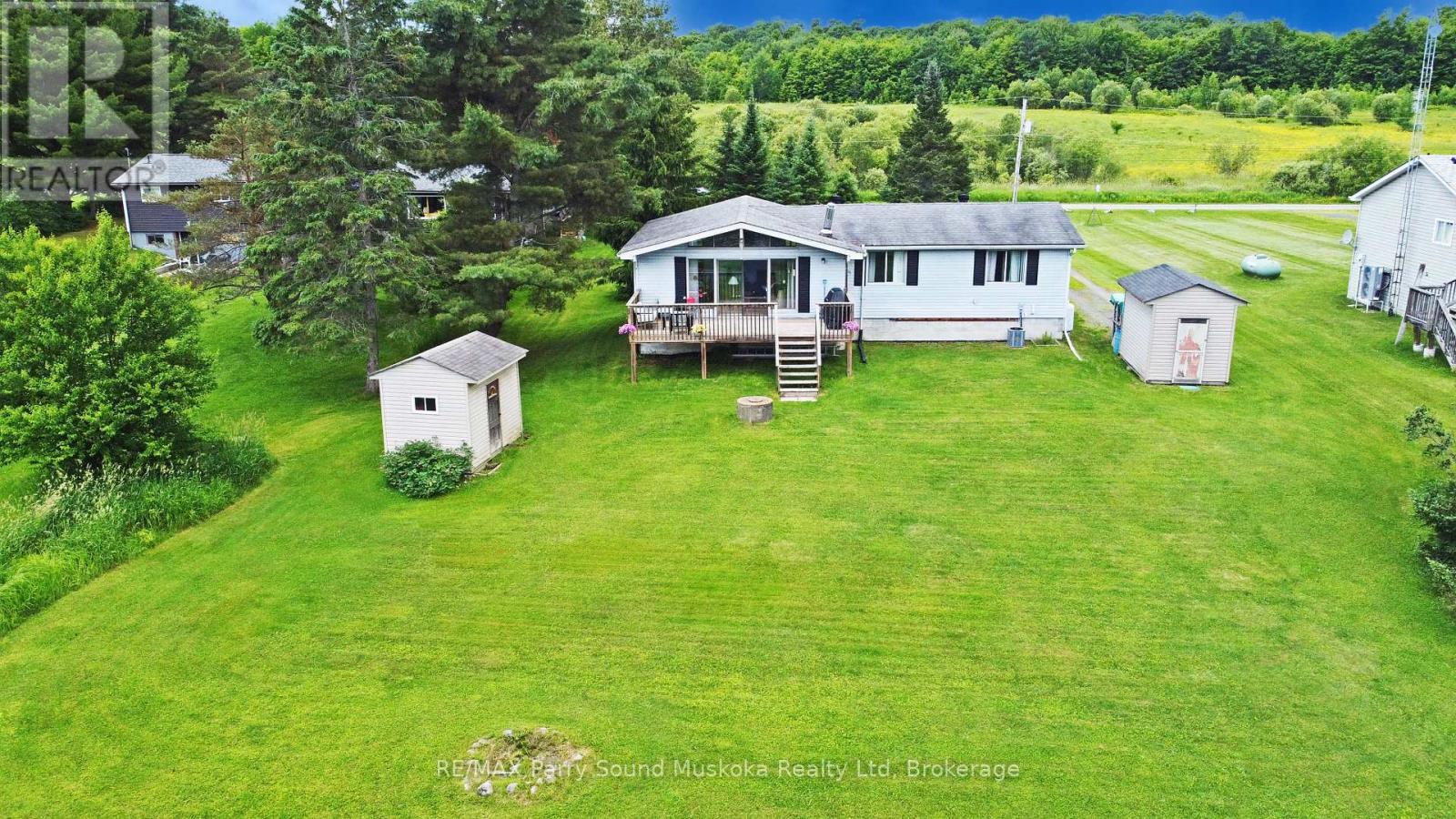 Level yard - 15 Dockside Drive, Mckellar, ON