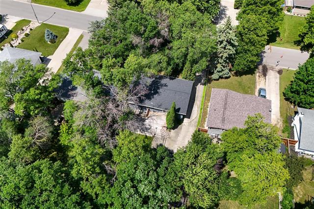 864 Lemay Ave, Winnipeg, MB
