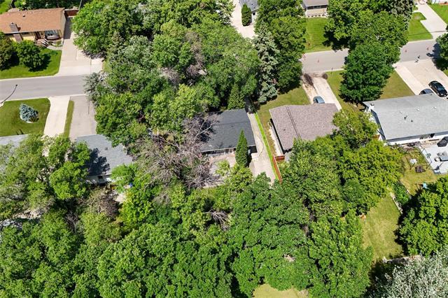 864 Lemay Ave, Winnipeg, MB