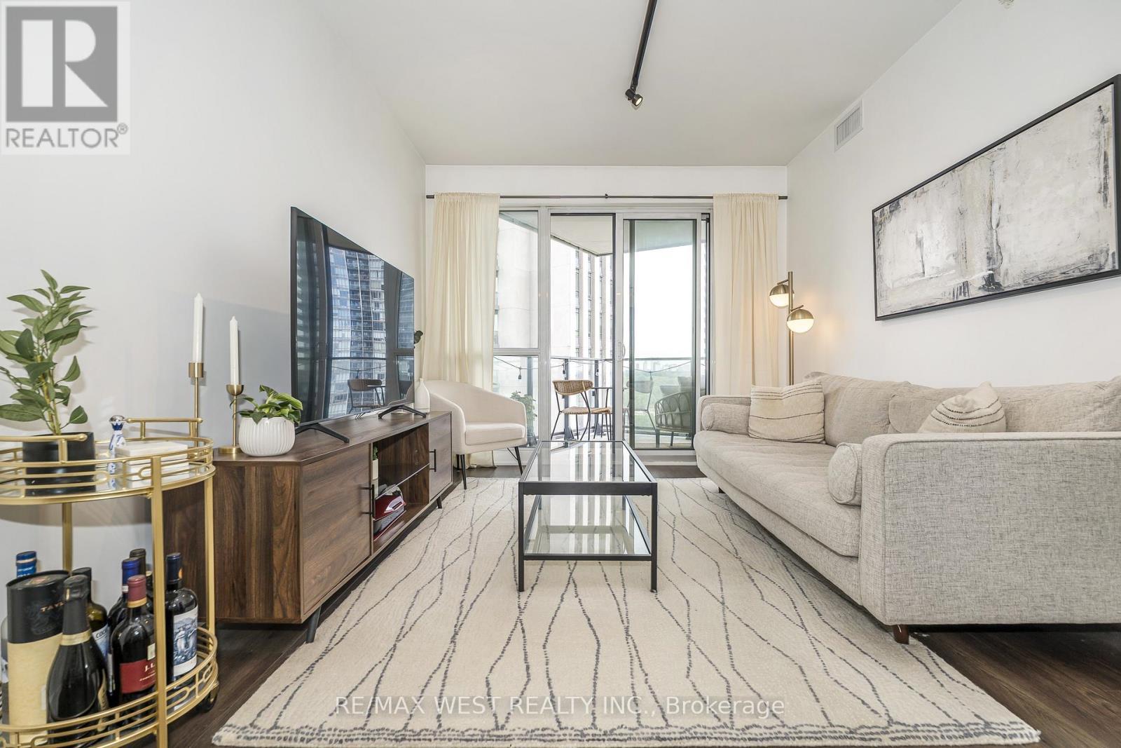 1705 - 10 Park Lawn Road, Toronto, ON