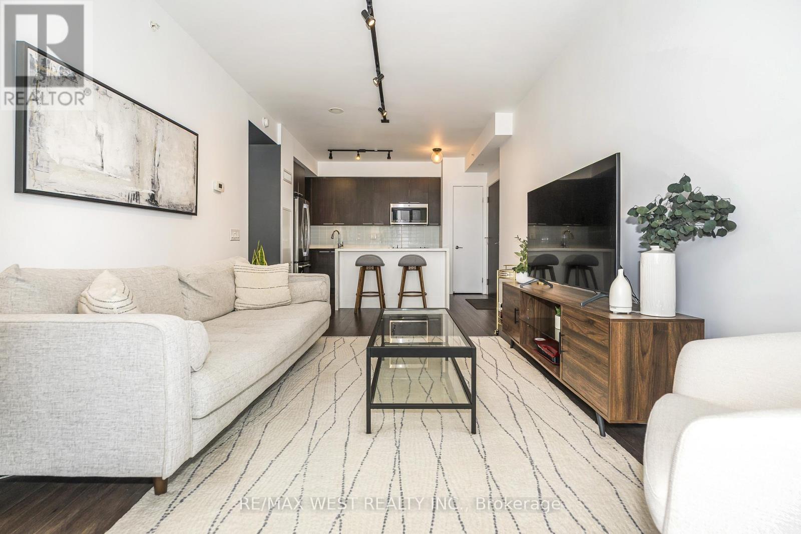 1705 - 10 Park Lawn Road, Toronto, ON