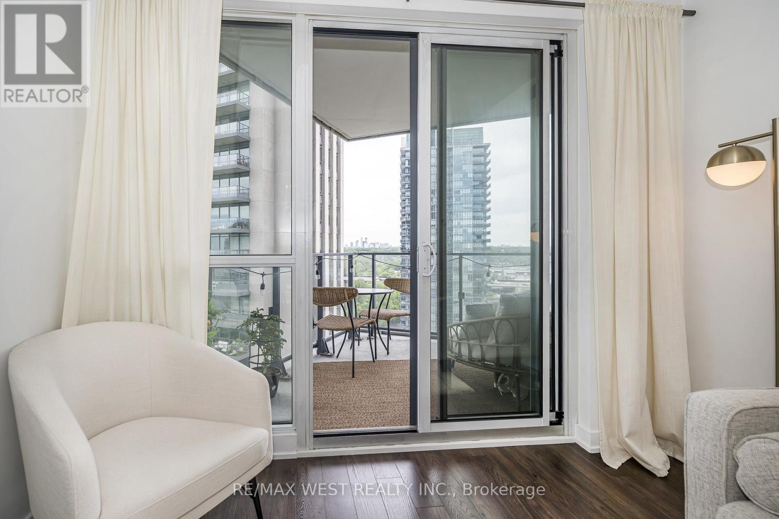 1705 - 10 Park Lawn Road, Toronto, ON