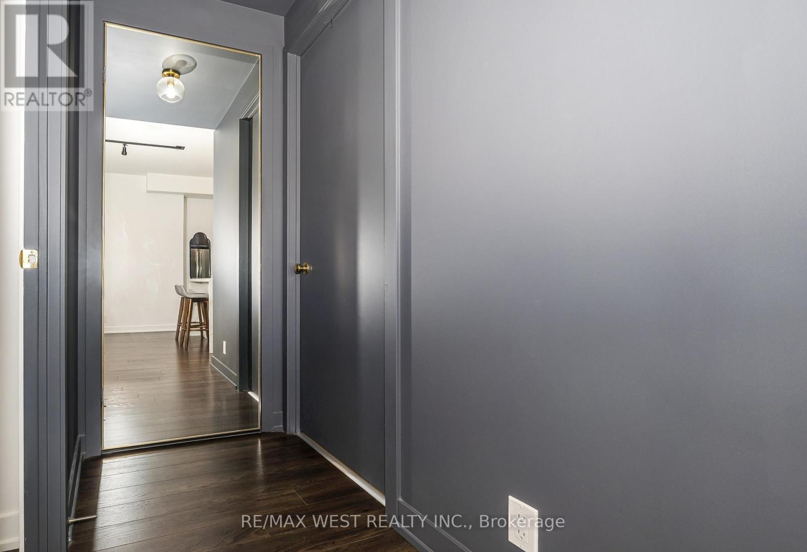 1705 - 10 Park Lawn Road, Toronto, ON