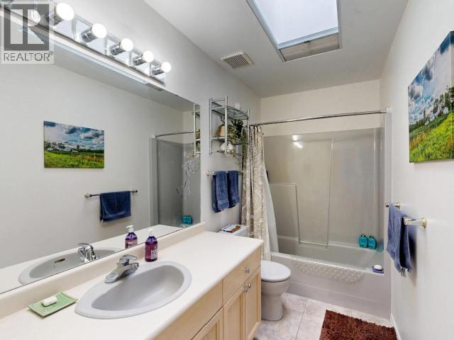 4041 Westview Ave, Powell River, BC