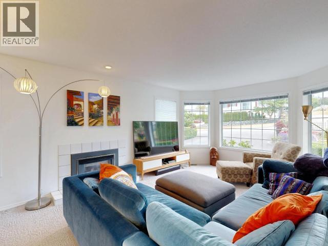 4041 Westview Ave, Powell River, BC