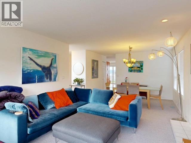 4041 Westview Ave, Powell River, BC
