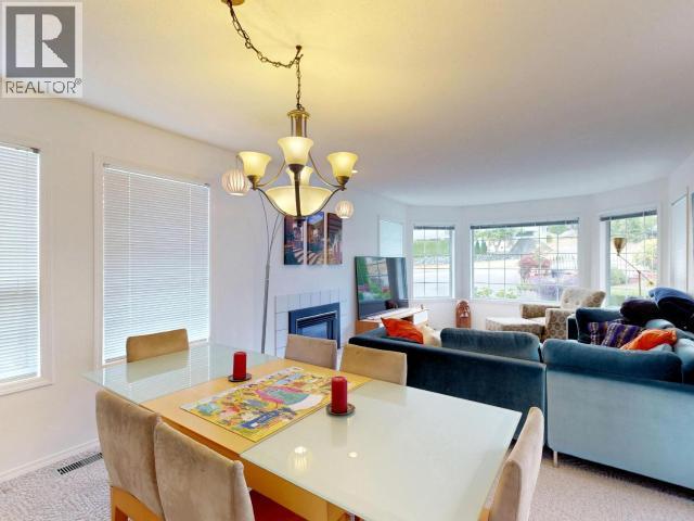 4041 Westview Ave, Powell River, BC