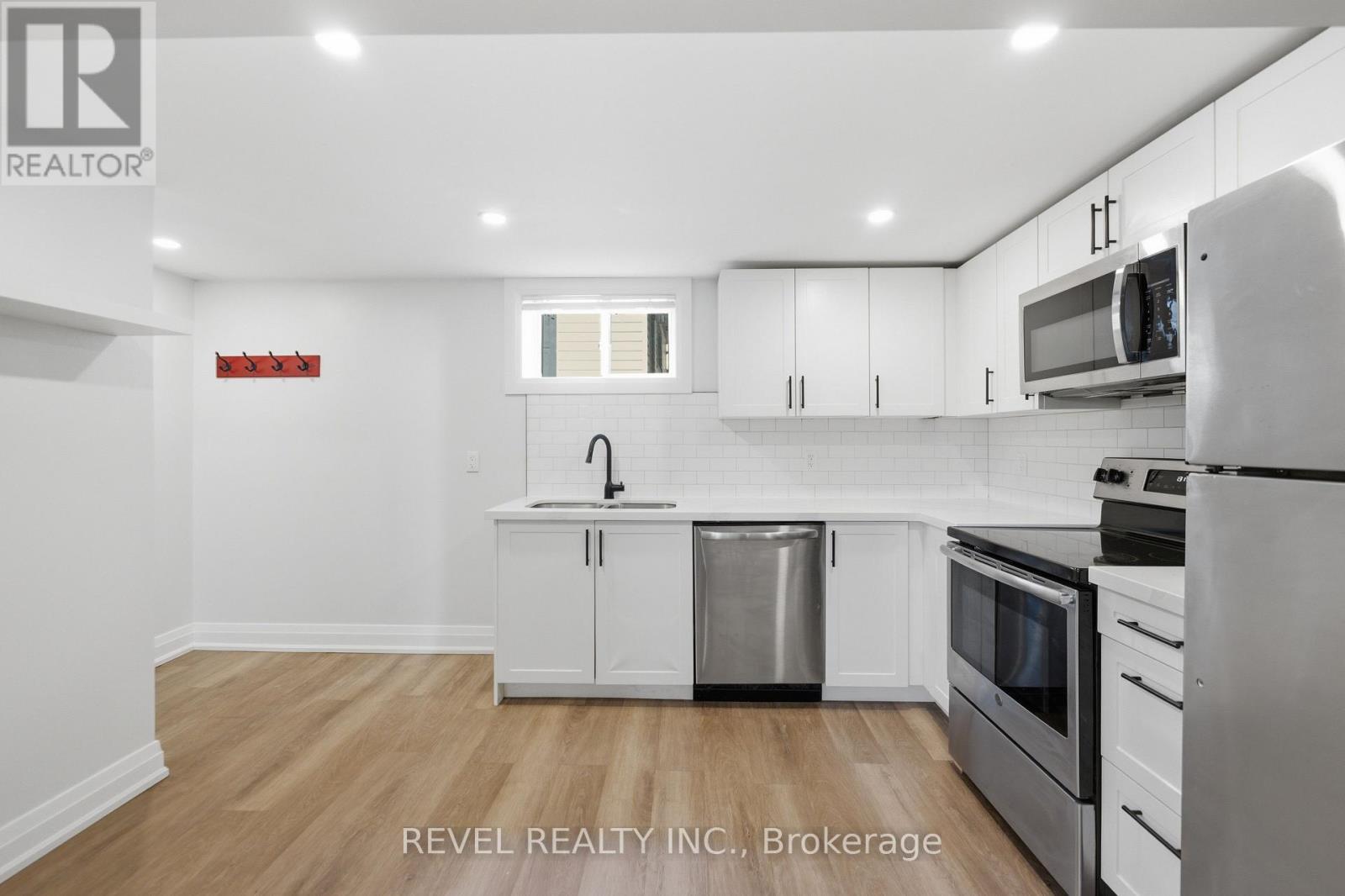 1141 Mohawk Road E, Hamilton, ON