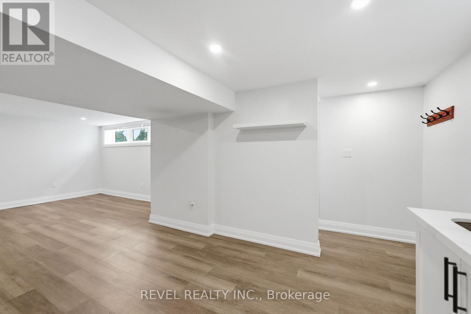 1141 Mohawk Road E, Hamilton, ON