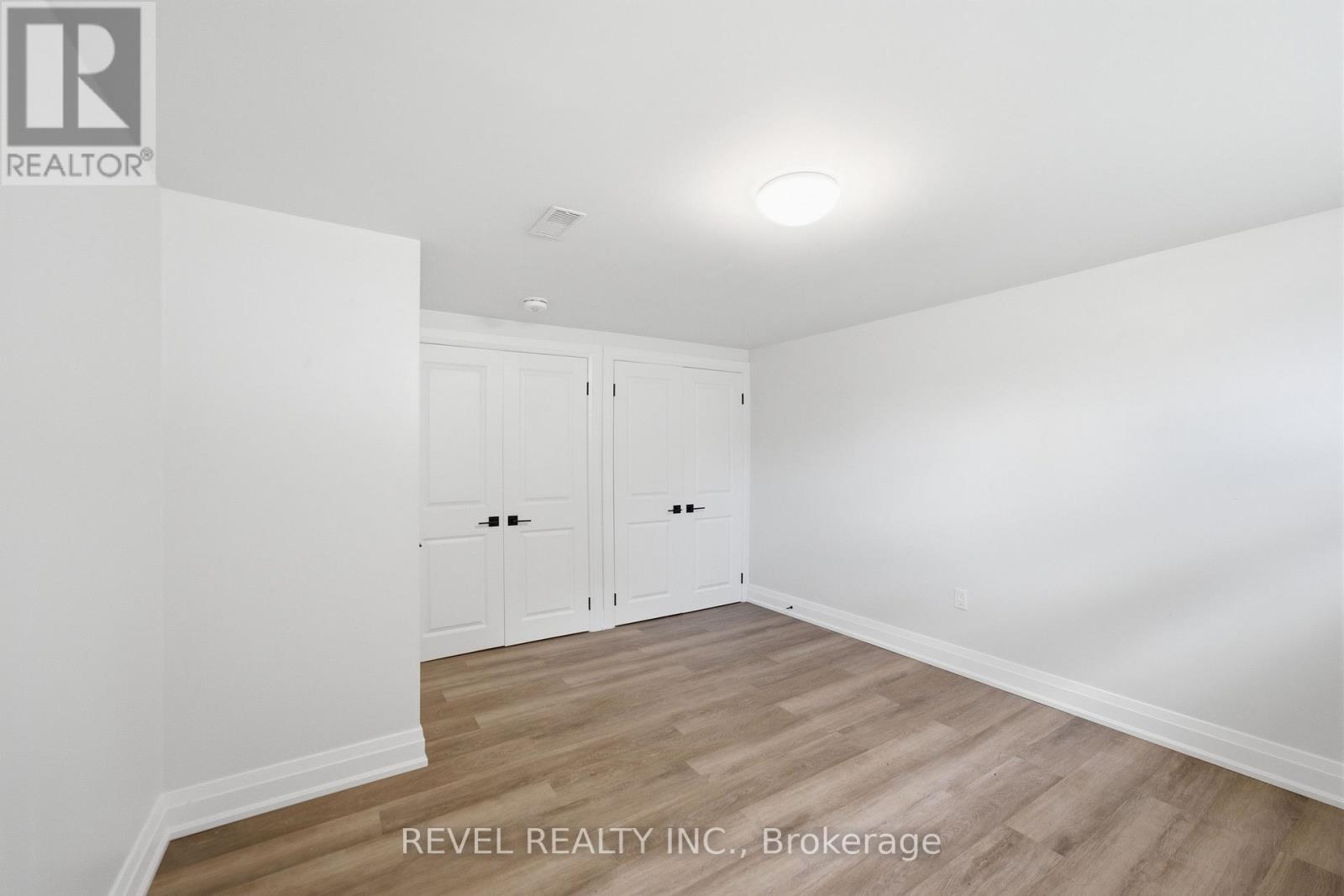 1141 Mohawk Road E, Hamilton, ON