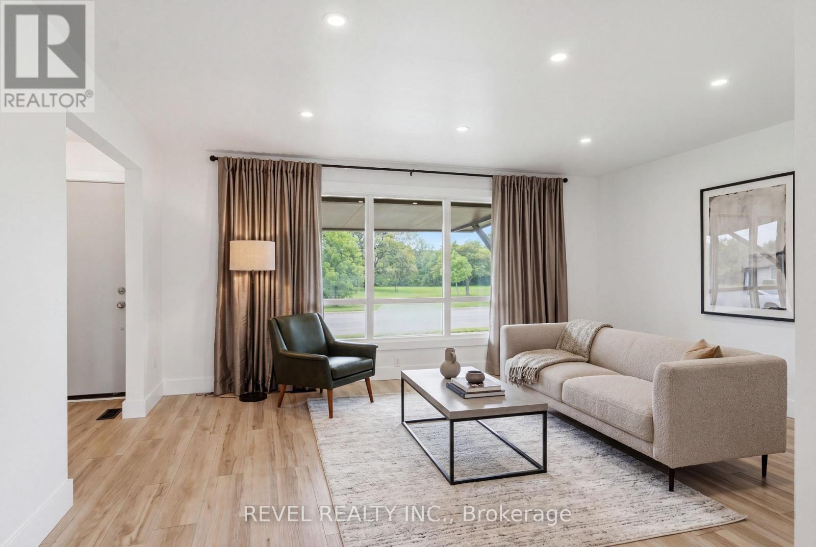 Virtually Staged - 1141 Mohawk Road E, Hamilton, ON