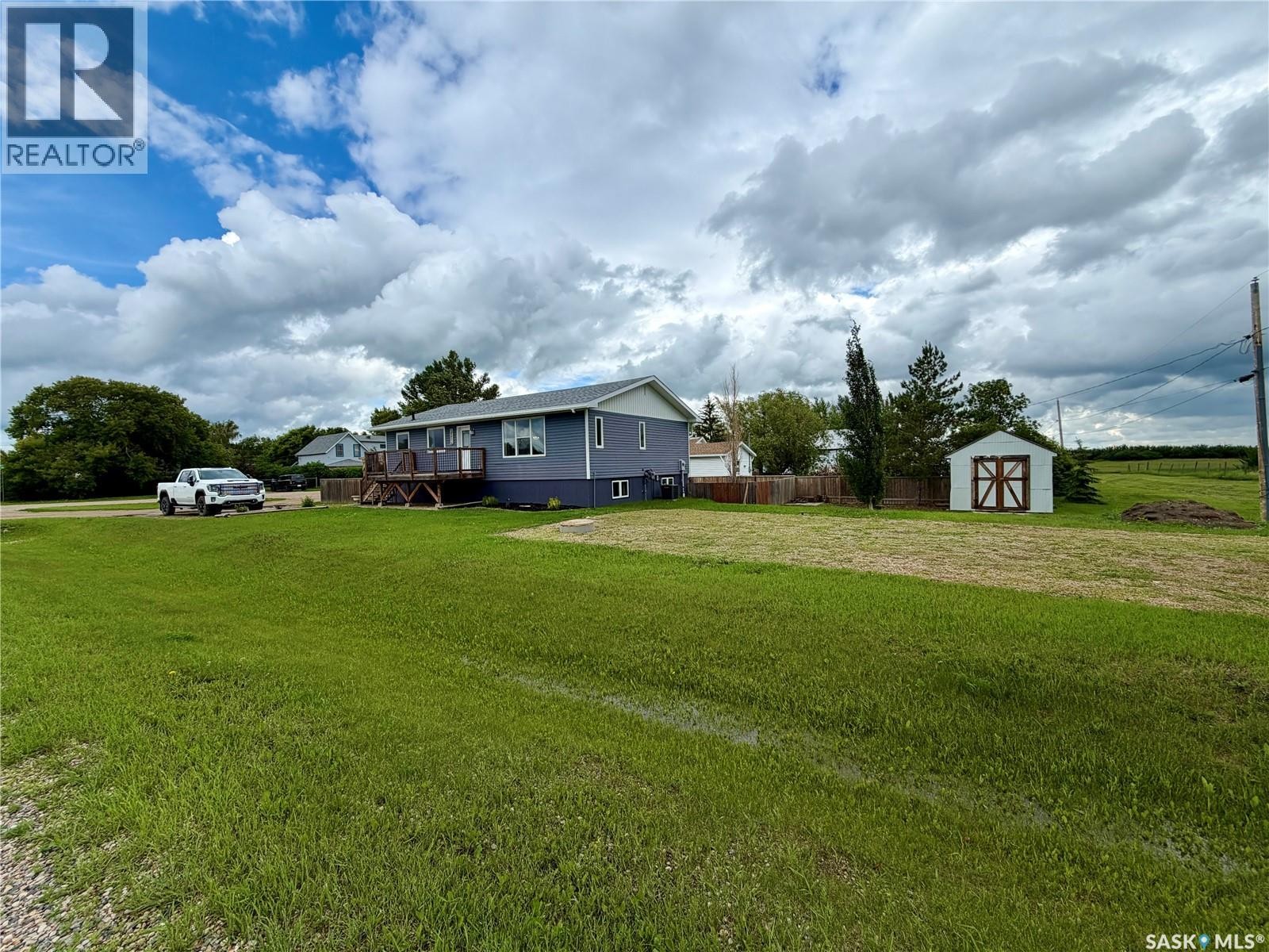 4 Saskatchewan Avenue, Tuxford, SK