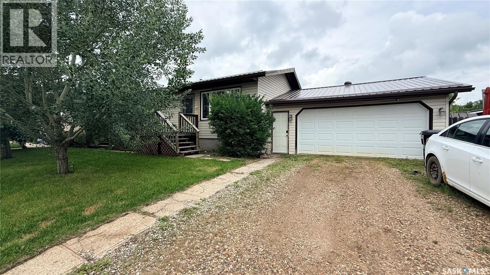 709 Bradley Avenue, Bienfait, SK