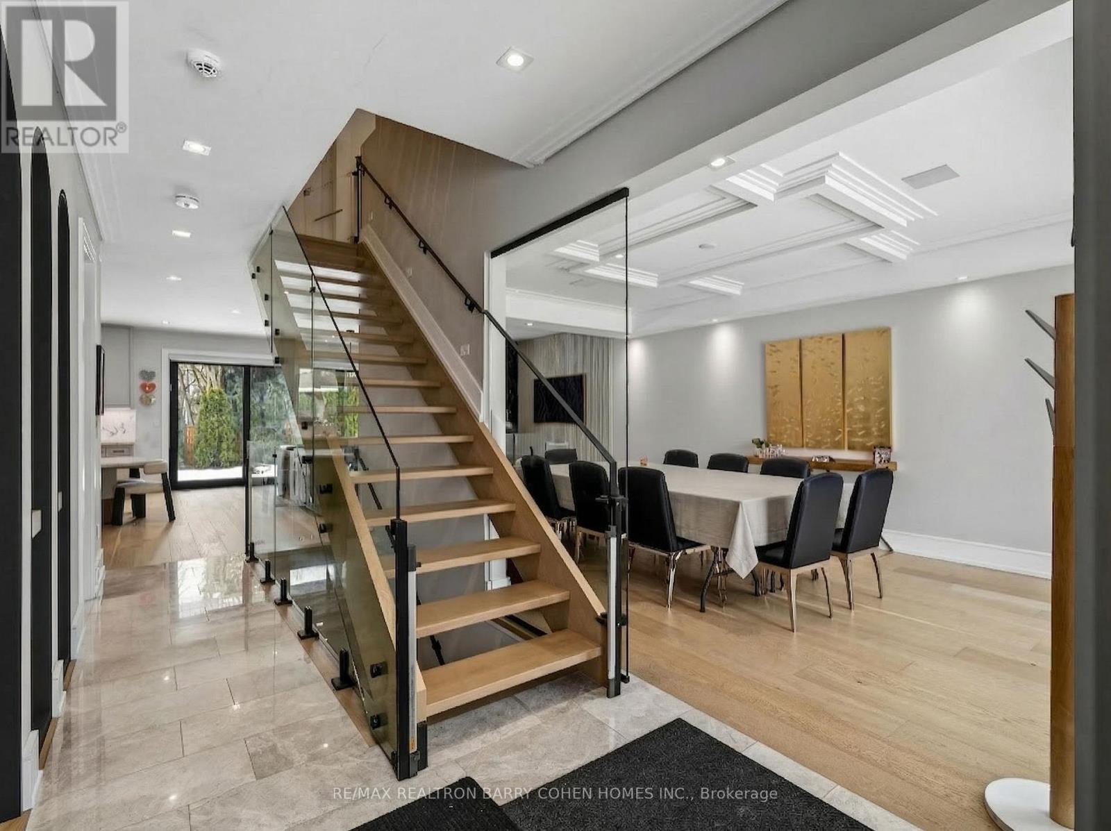 4 Forest Wood, Toronto, ON