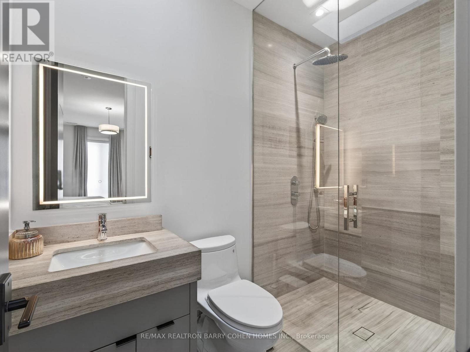 4 Forest Wood, Toronto, ON