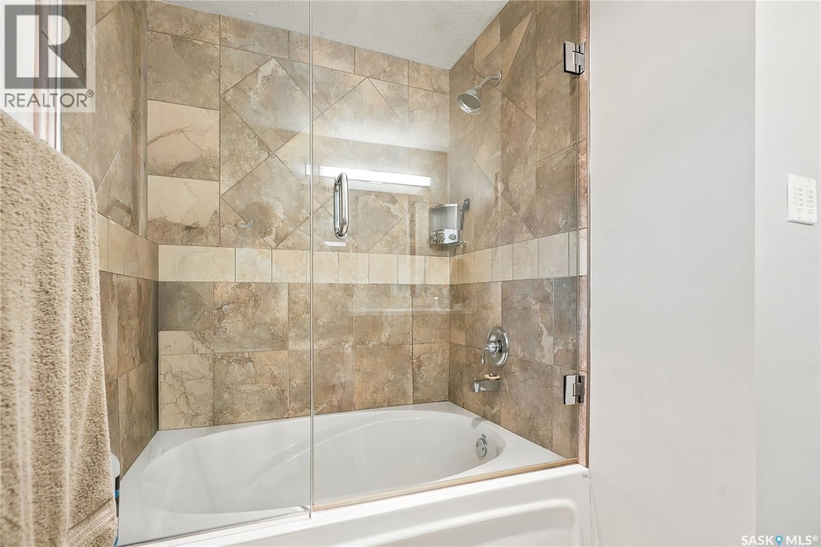 306 Nokomis Place, Saskatoon, SK