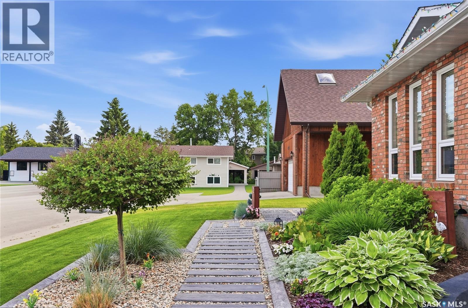 306 Nokomis Place, Saskatoon, SK
