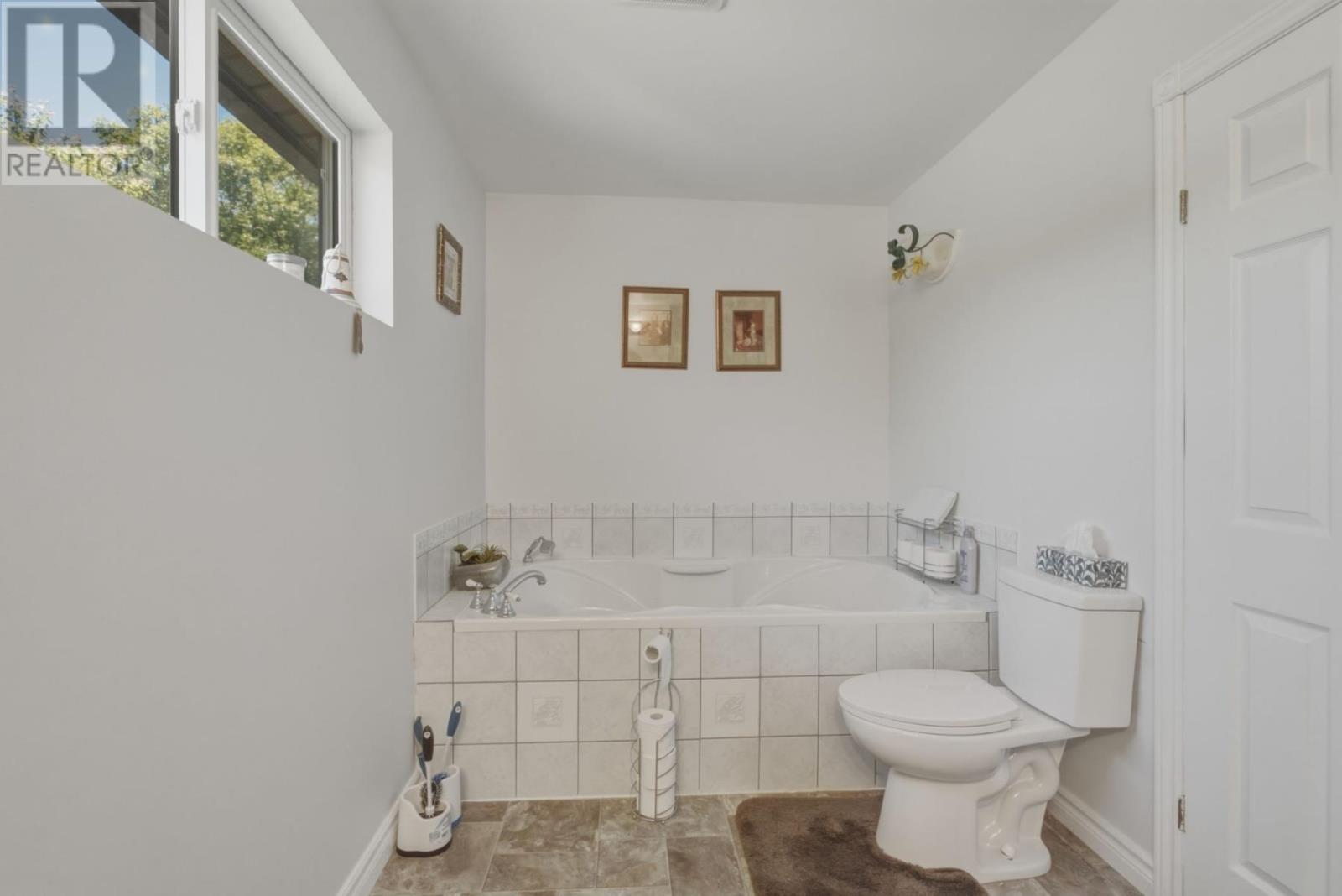 22 Beech Dr, Blind River, ON