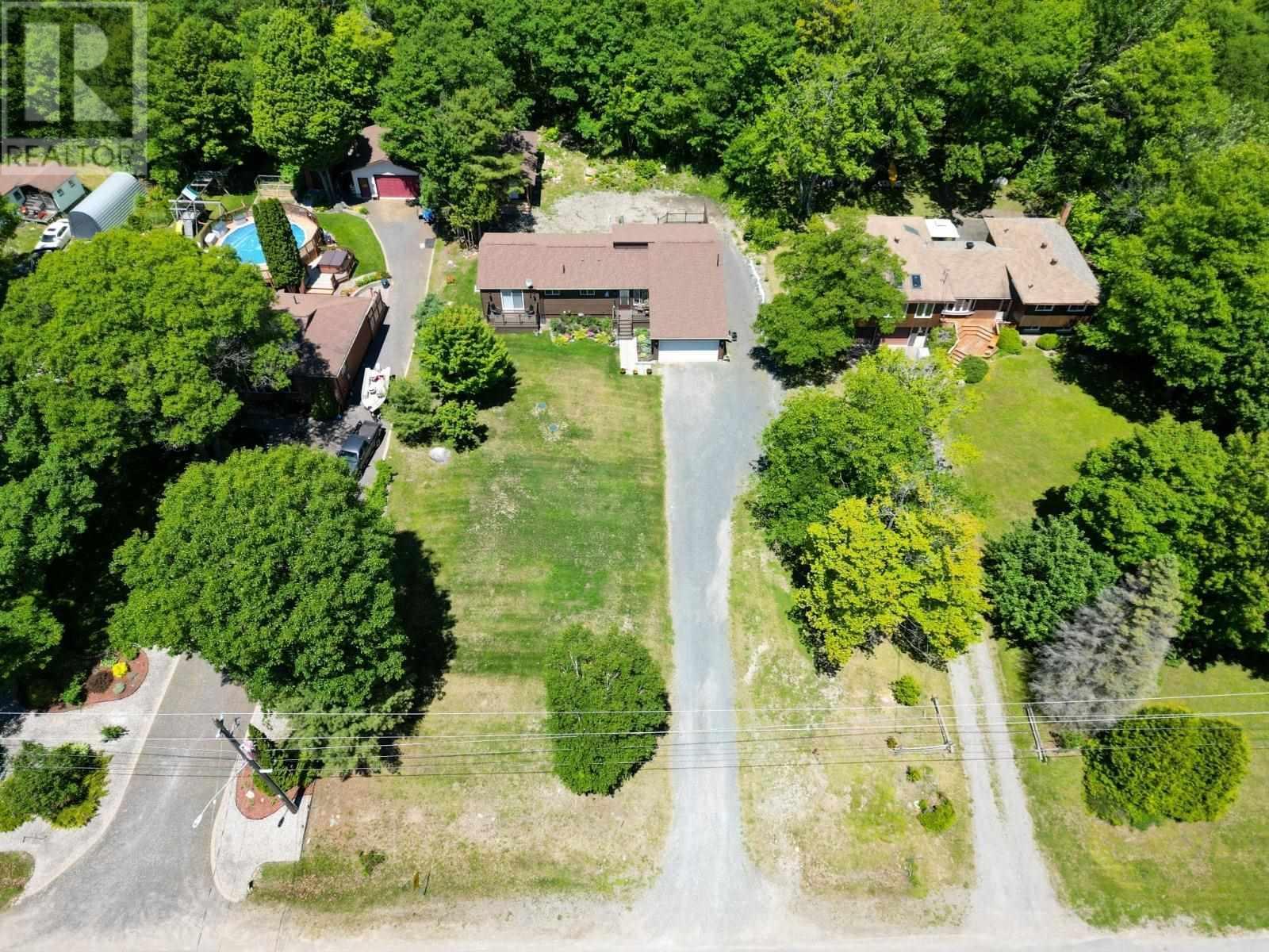 22 Beech Dr, Blind River, ON