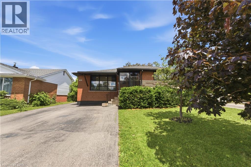 1141 Mohawk Road E, Hamilton, ON