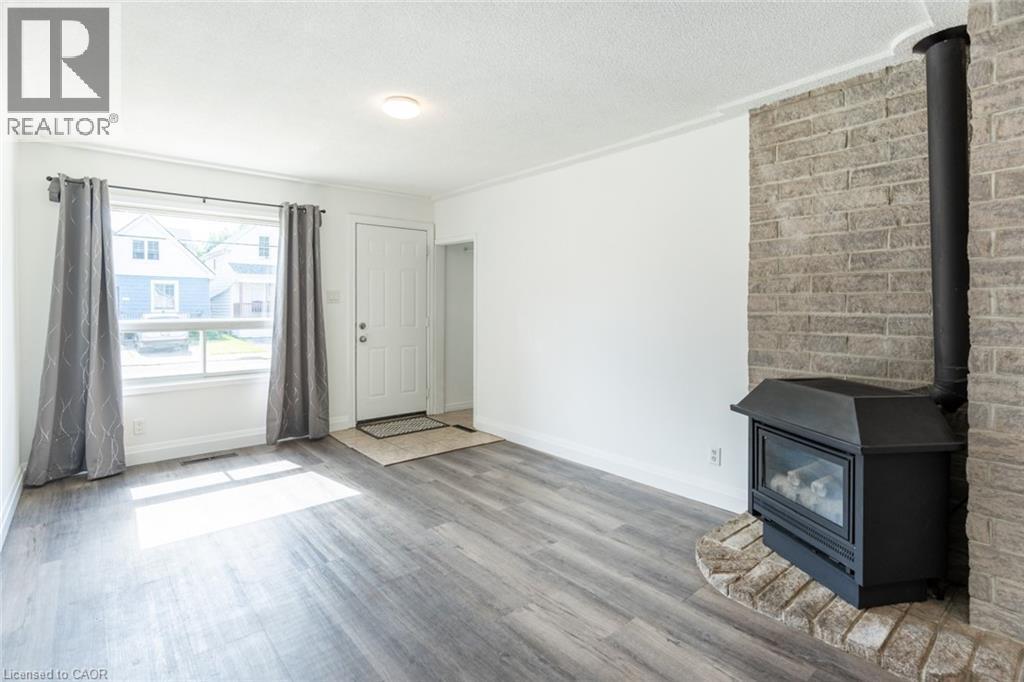 92 East 24Th Street, Hamilton, ON