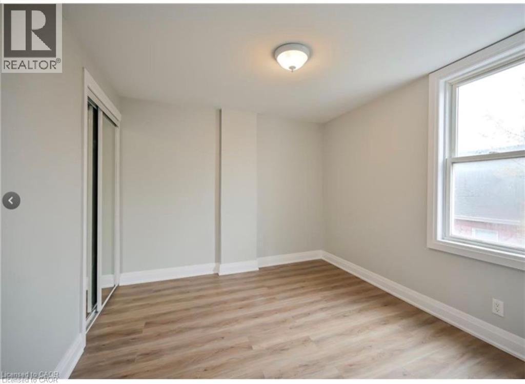 1024 Cannon Street E, Hamilton, ON
