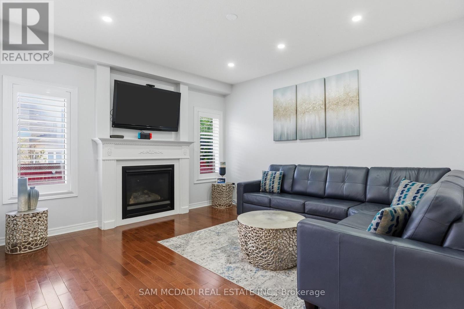 5604 Doctor Peddle Crescent, Mississauga, ON