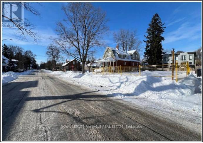 52 Forest Avenue, Mississauga, ON