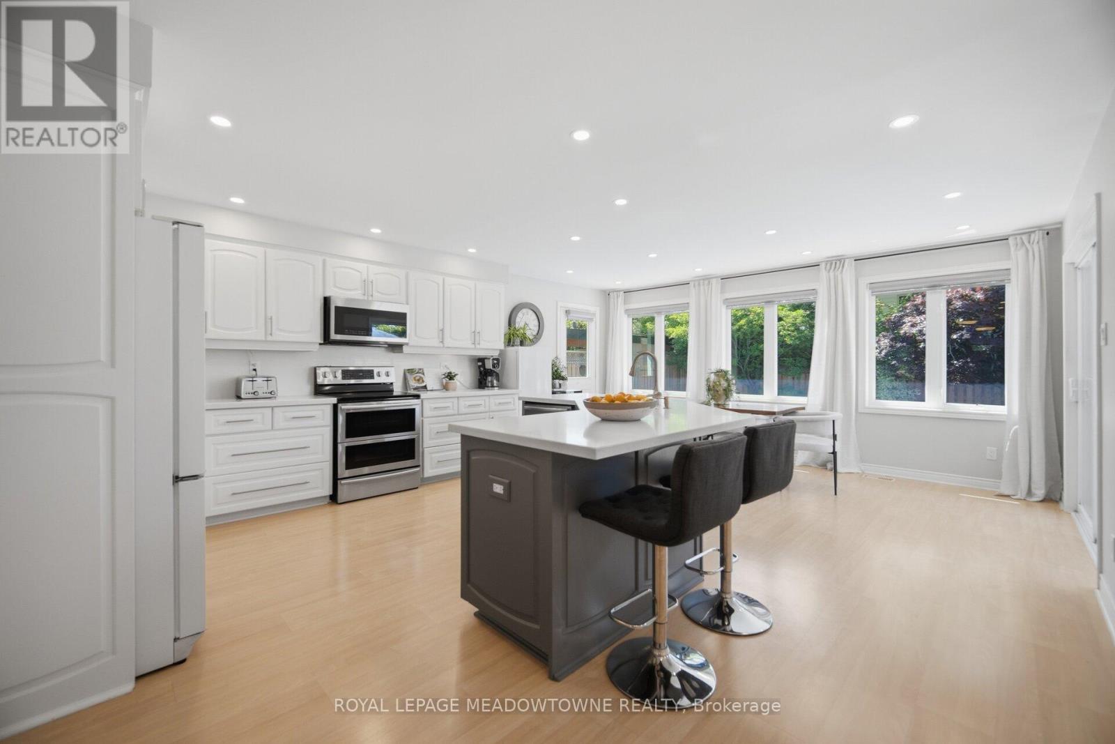 913 Maple Avenue, Milton, ON
