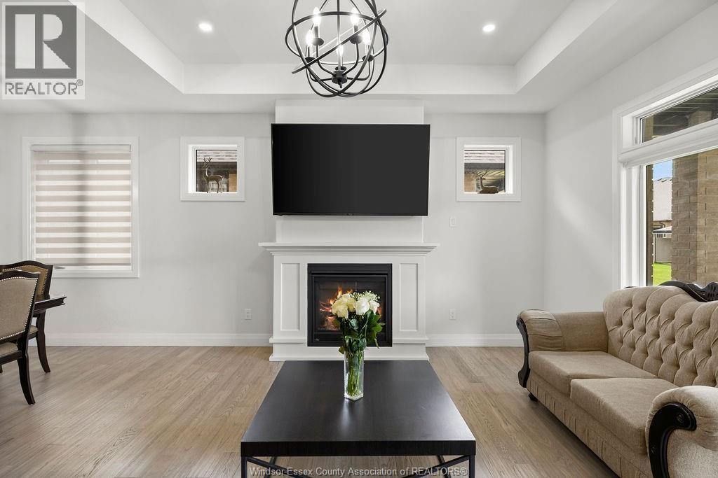 2431 Barkley Avenue, Windsor, ON