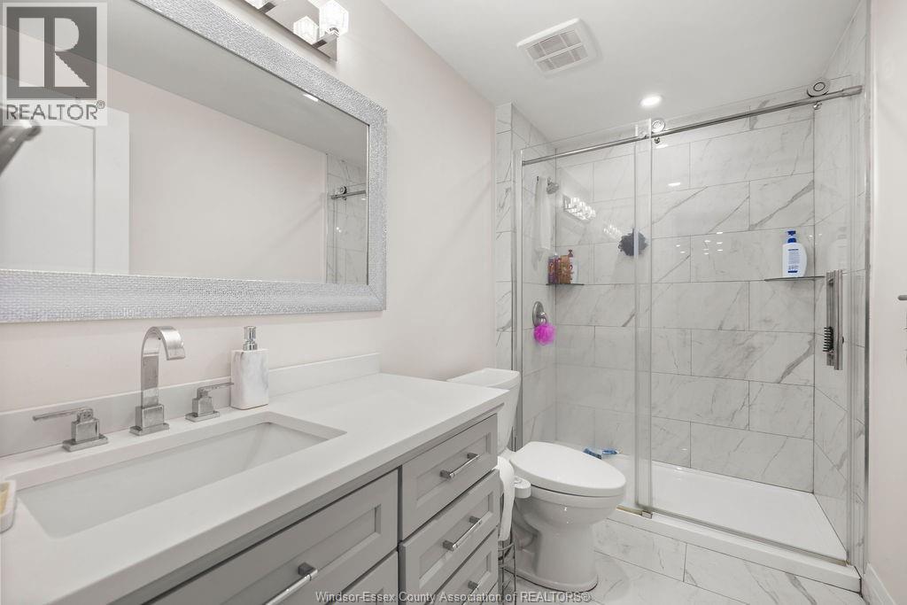 2431 Barkley Avenue, Windsor, ON