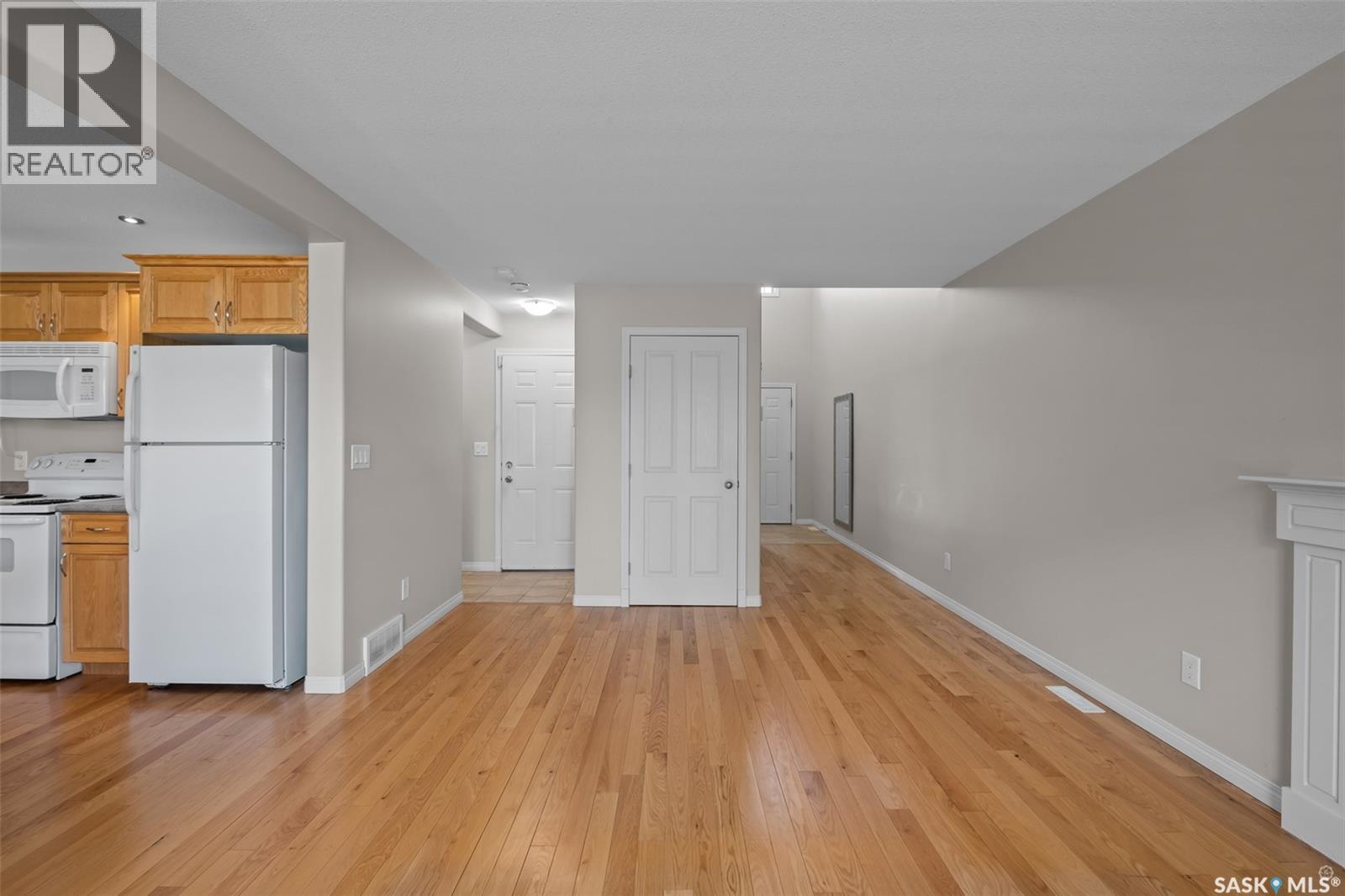 51 1600 Muzzy Drive, Prince Albert, SK - Indoor Photo Showing Kitchen