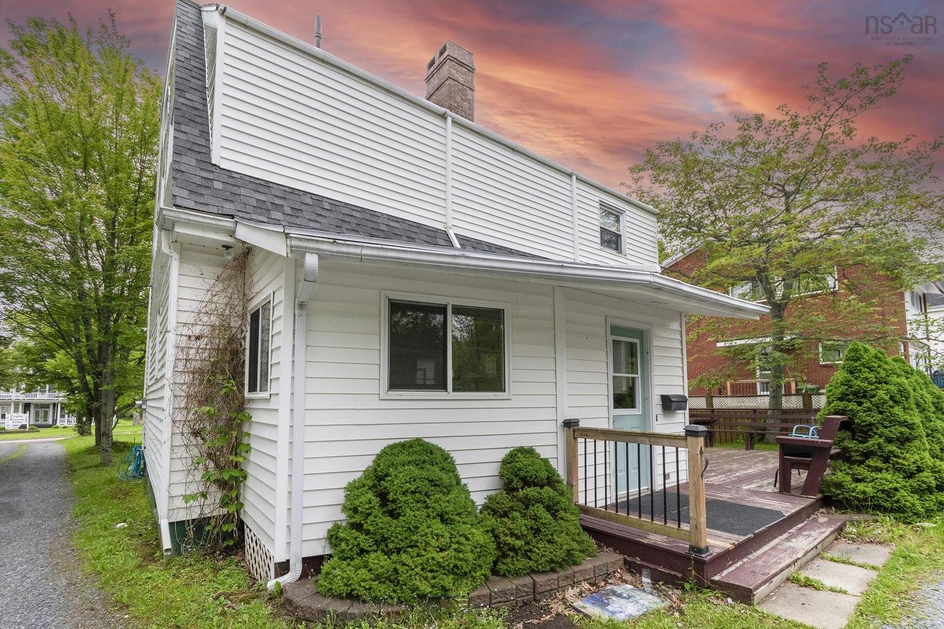 1616 North Main Street, Westville, NS