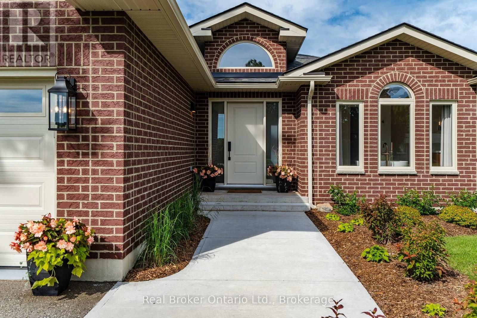 930 Marshall Road, Tiny, ON