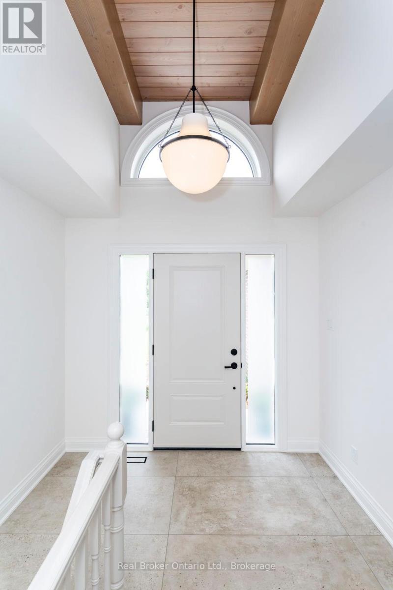 Vaulted Ceilings, Douglas Fir Accent - 930 Marshall Road, Tiny, ON