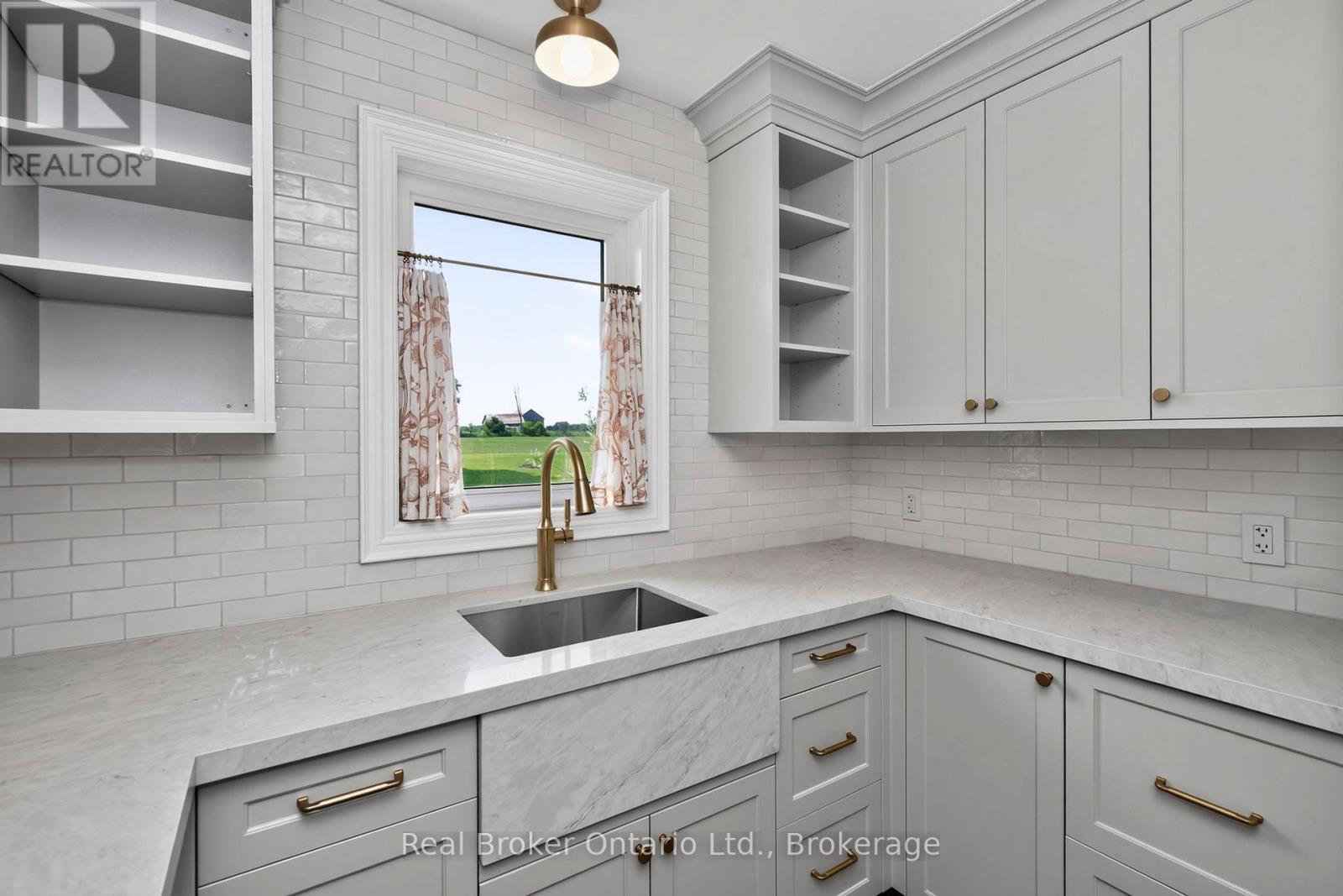 Ample Quartz Counters for Prep - 930 Marshall Road, Tiny, ON