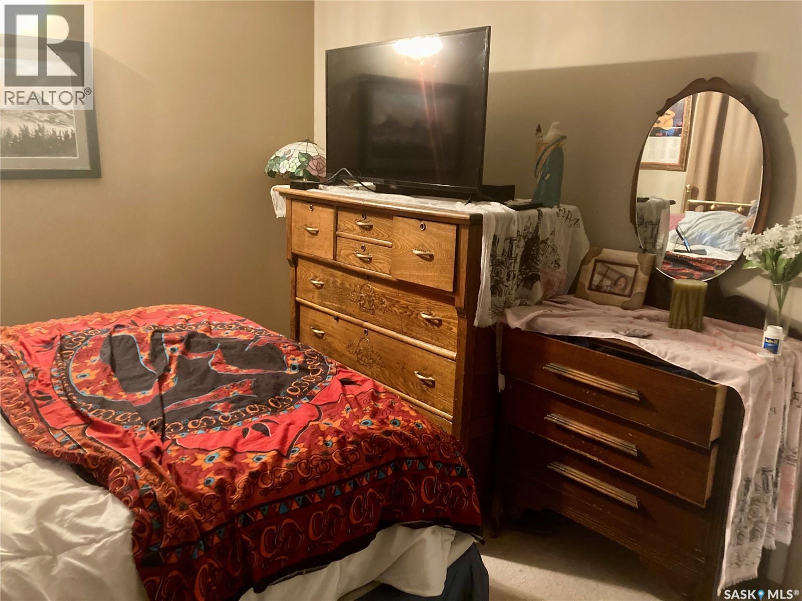 1 1187 Ashley Drive, Swift Current, SK