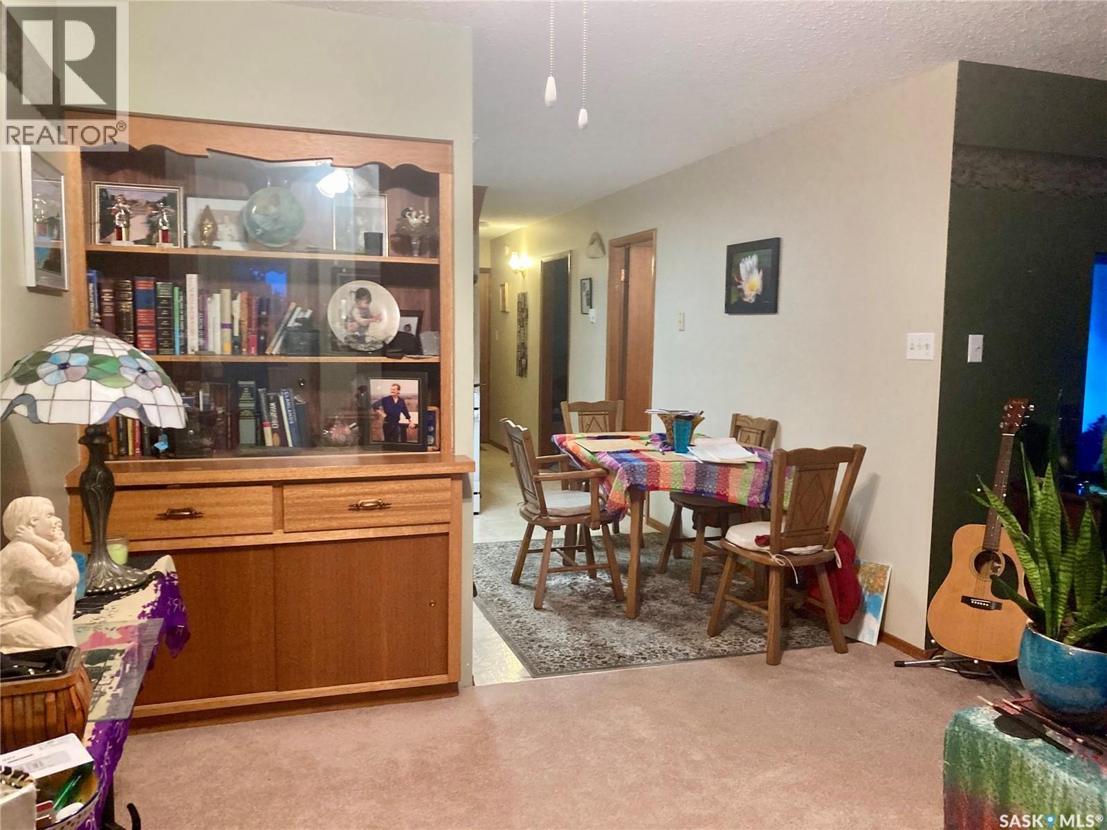 1 1187 Ashley Drive, Swift Current, SK
