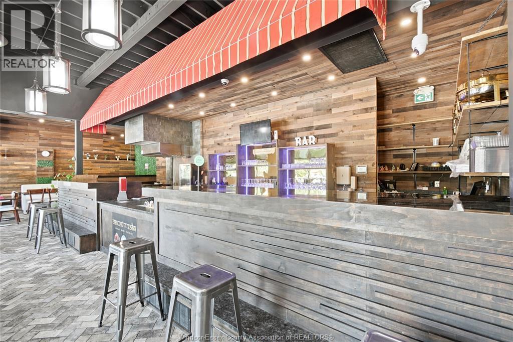 4300 Howard, Windsor, ON
