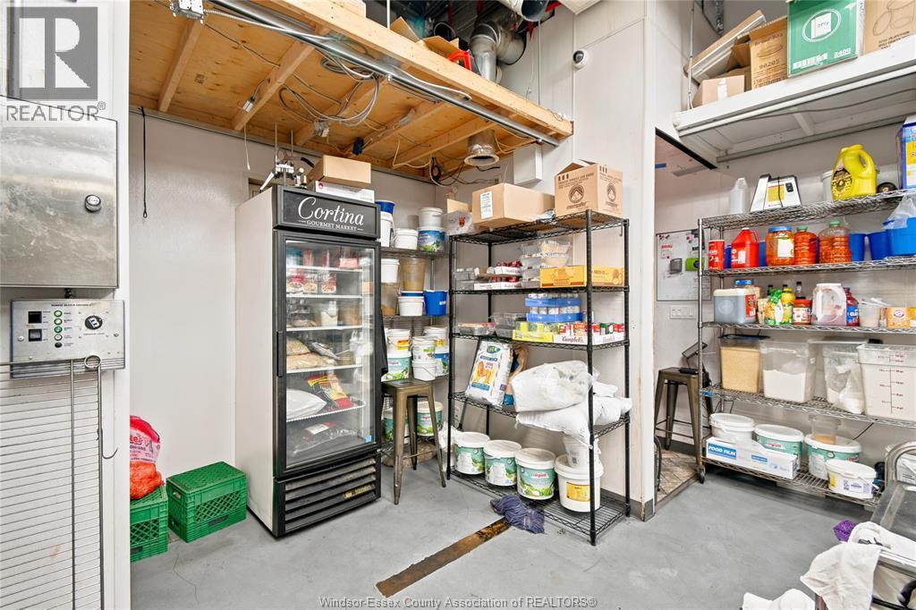 4300 Howard, Windsor, ON