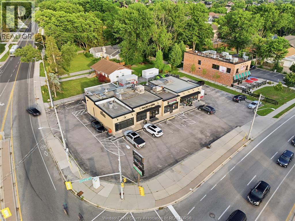 4300 Howard, Windsor, ON