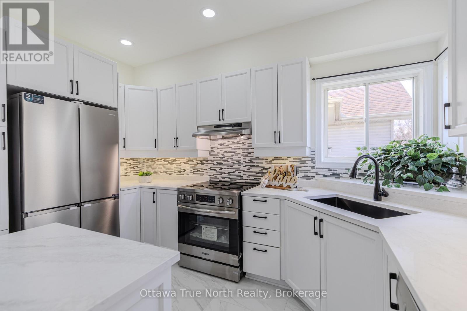 19 Black Tern Crescent, Ottawa, ON
