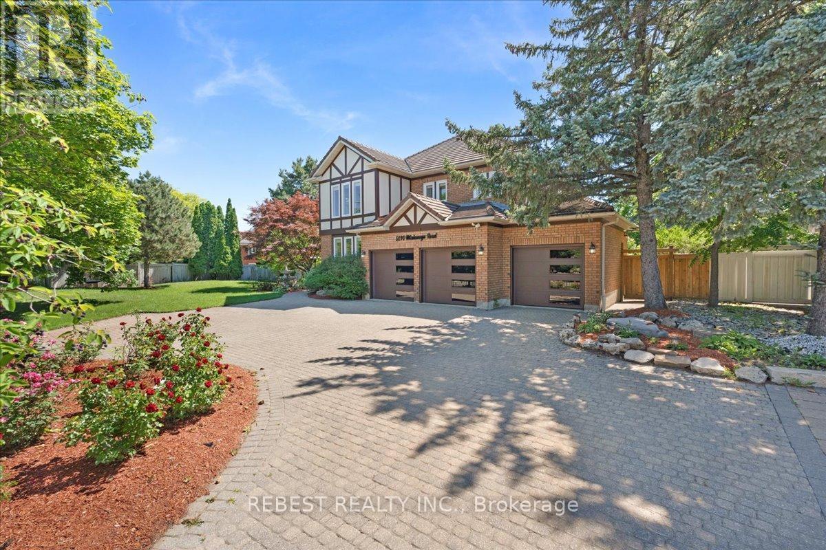 5090 Mississauga Road, Mississauga, ON